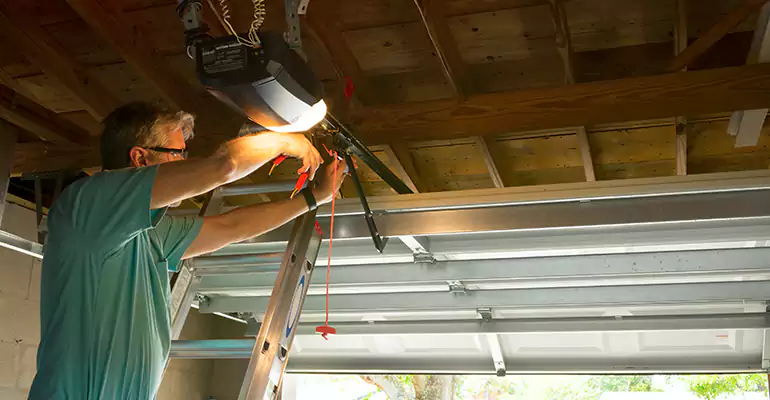 Chamberlain Garage Door Repair in Midway, FL