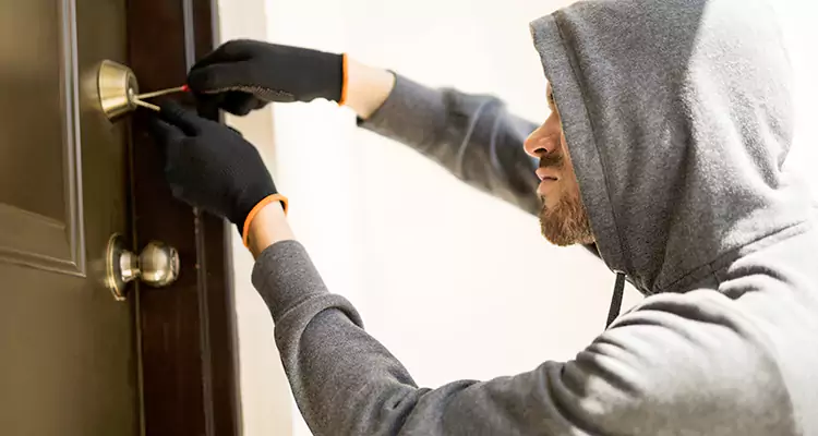 Emergency Motel Lock Repairs—Available 24/7 in Midway, FL