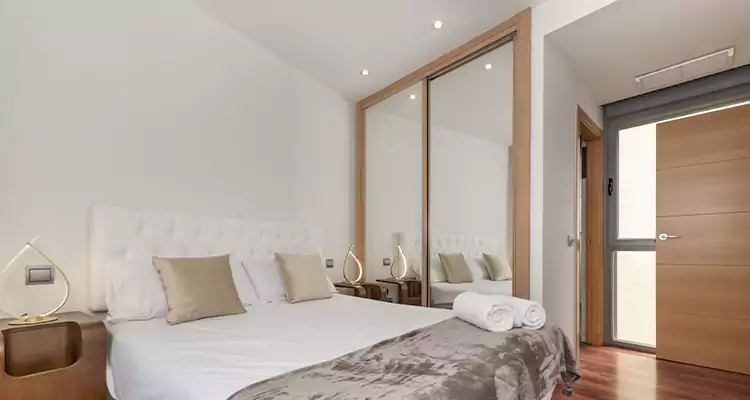 Sliding Wardrobe Door Mirror Replacement in Midway, FL